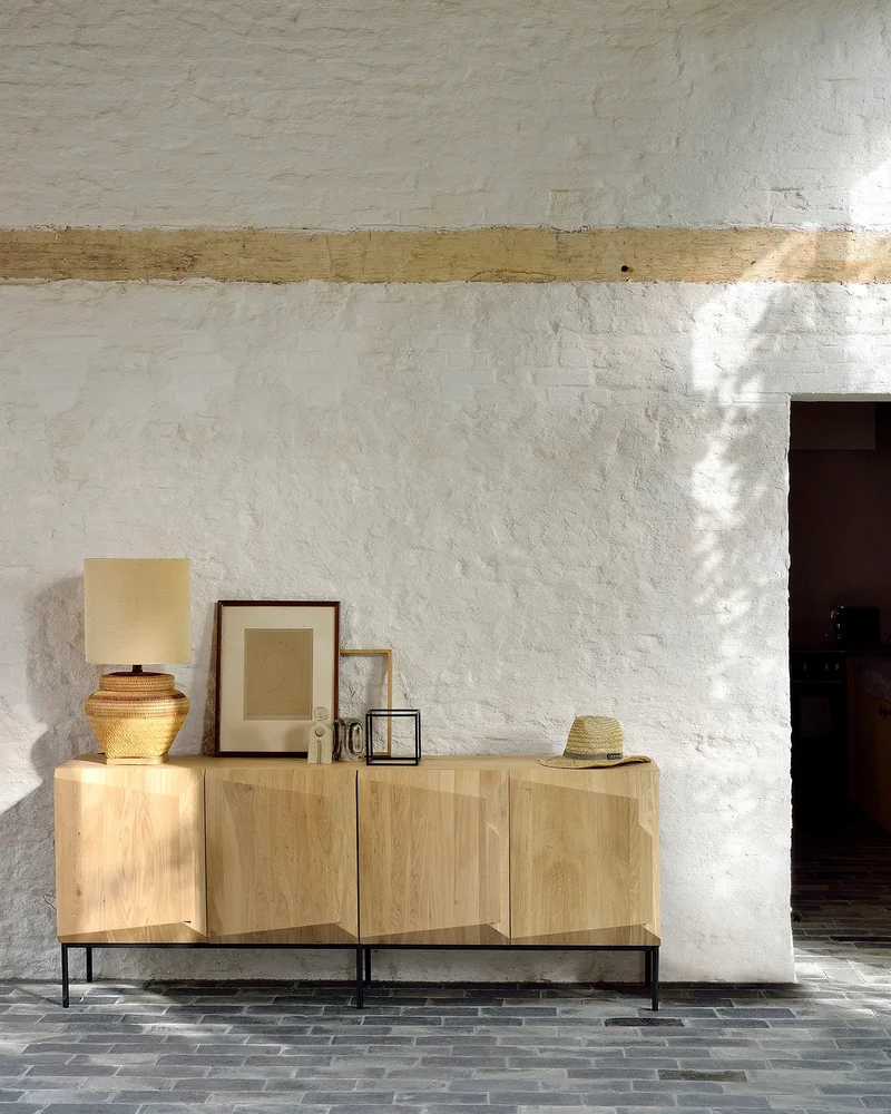 Buffet bois portes en relief madeindesign.com