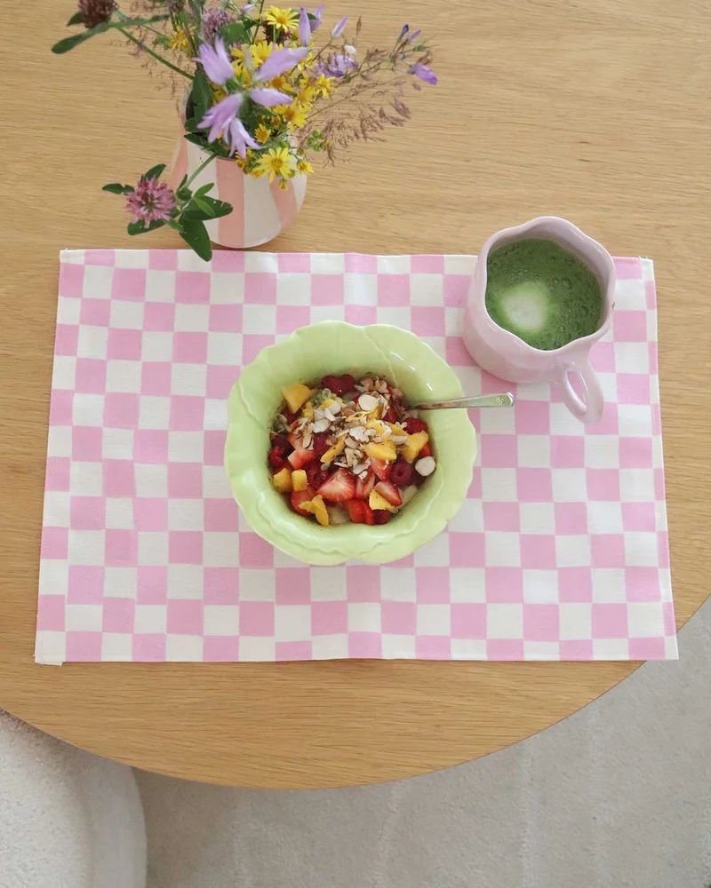 set de table damier peint diy