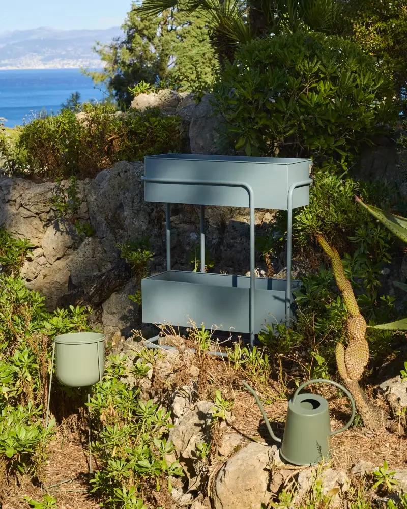 jardiniere metal bleu