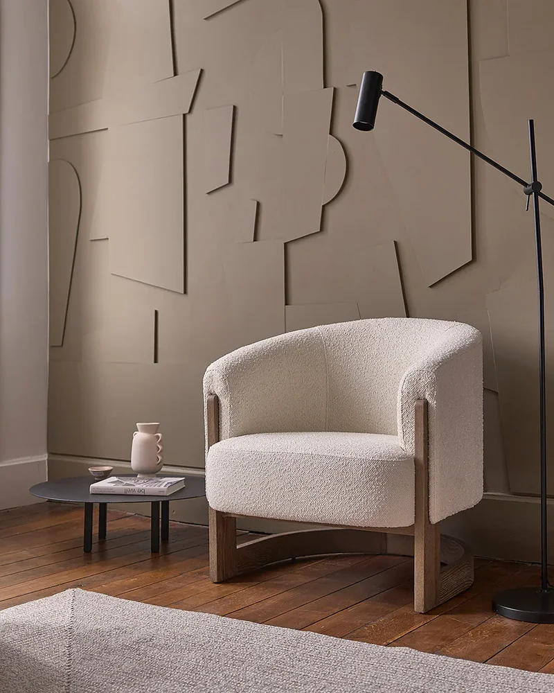 Fauteuil tissu bouclette en chêne Berah Getah