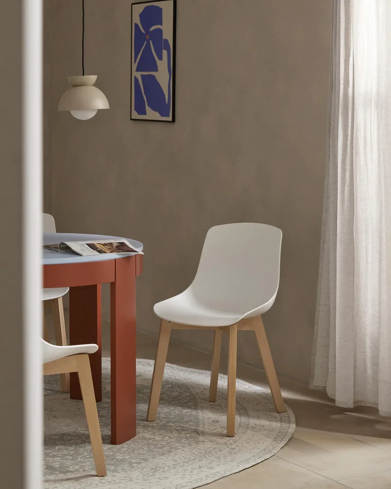 Chaise scandinave moderne blanche et bois Westwing