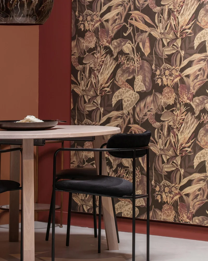 Chaise en velours noire Westwing