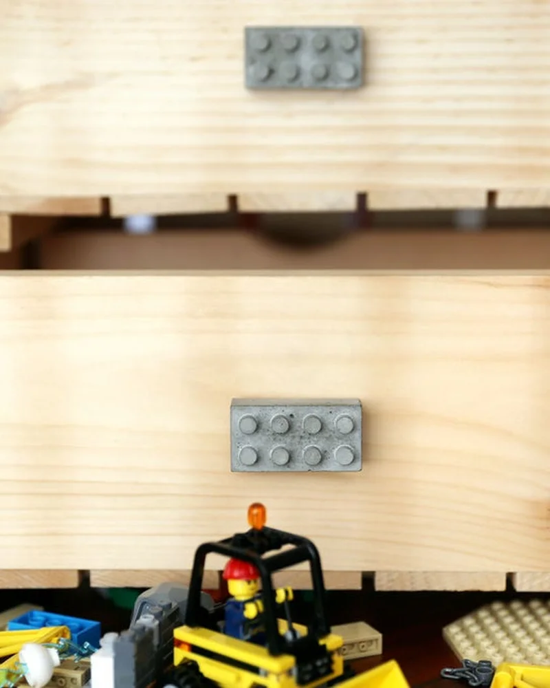 poignee meuble diy beton lego