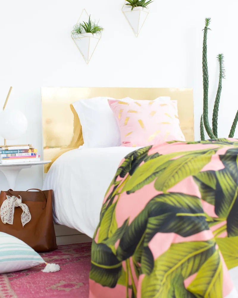 tete de lit diy papier peint dore