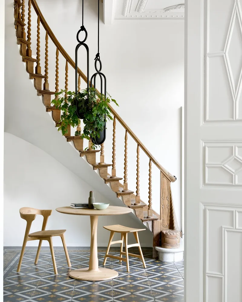 Chaise en bois moderne madeindesign.com