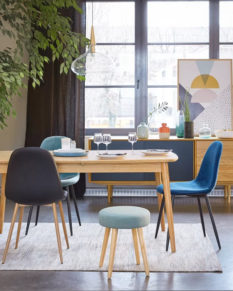 Chaise en velours bleu Maisons du Monde