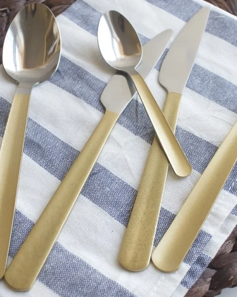 couvert metal peinture doree diy