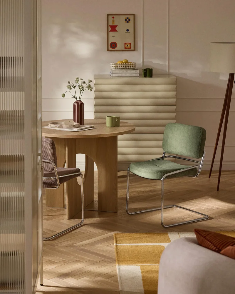 Chaise en velours côtelé vert Westwing