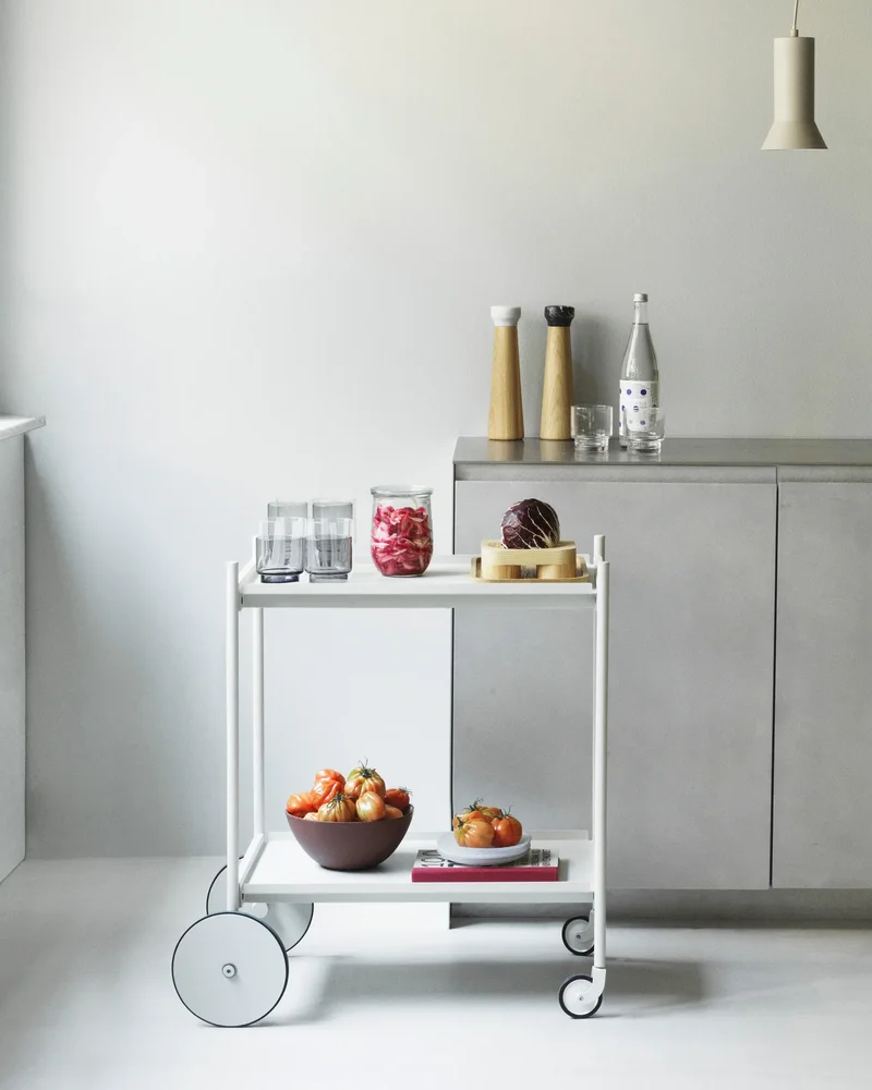 Desserte à roulettes moderne blanche madeindesign.com