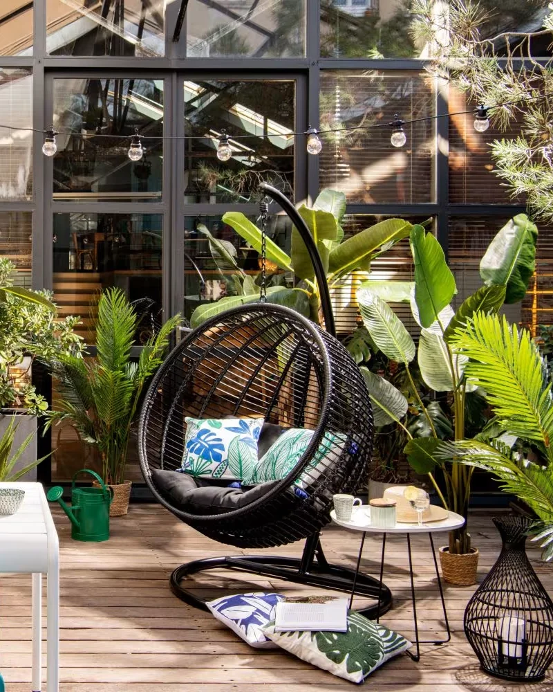Fauteuil de jardin suspendu noir Maisons du Monde