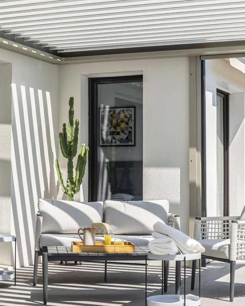 deco terrasse moderne noir blanc
