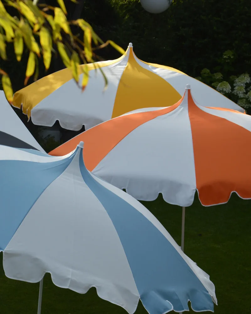 Parasol motif cirque Westwing