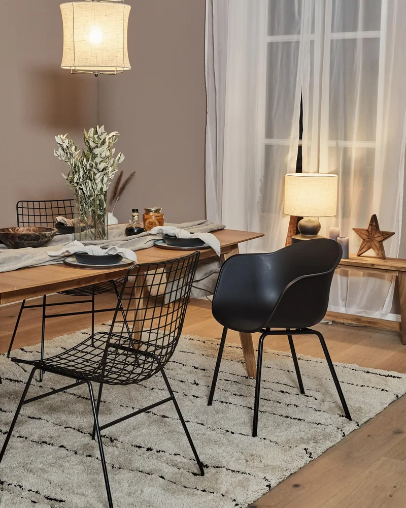 Chaise en métal noir Westwing