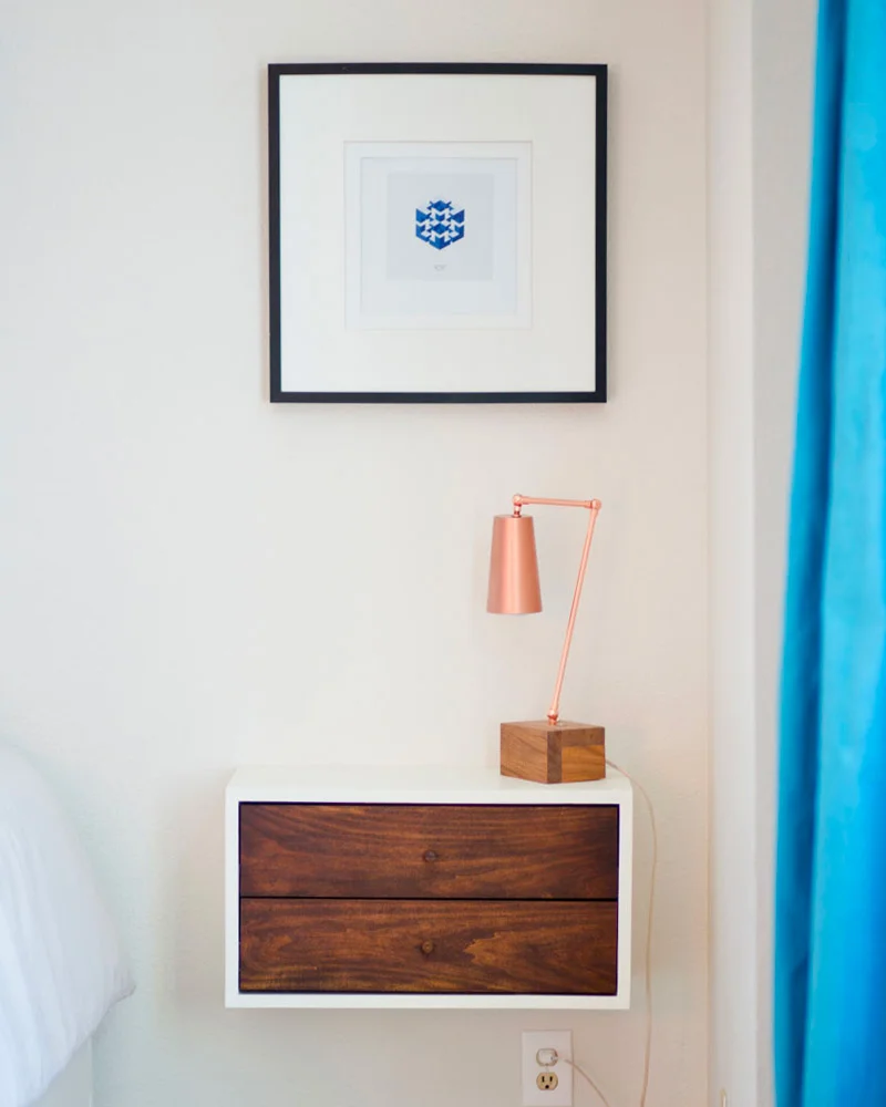 table chevet suspendue diy minimaliste blanc bois