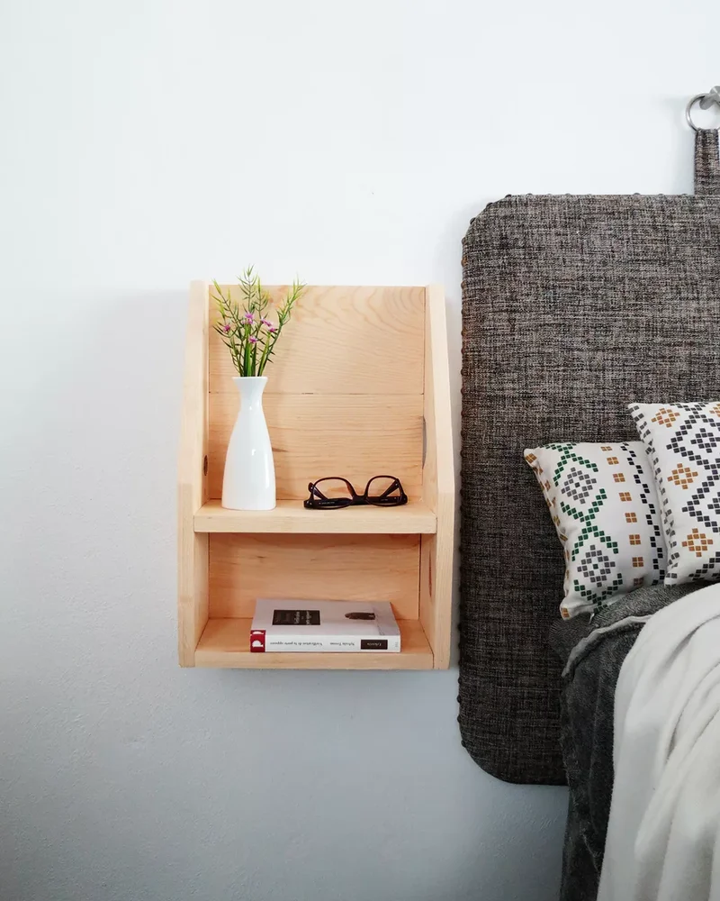 table chevet suspendu diy