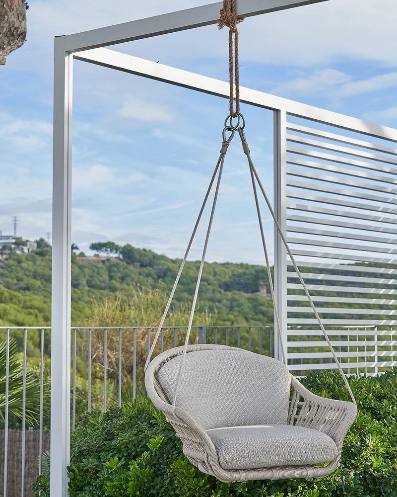 Fauteuil de jardin suspendu en corde La Redoute