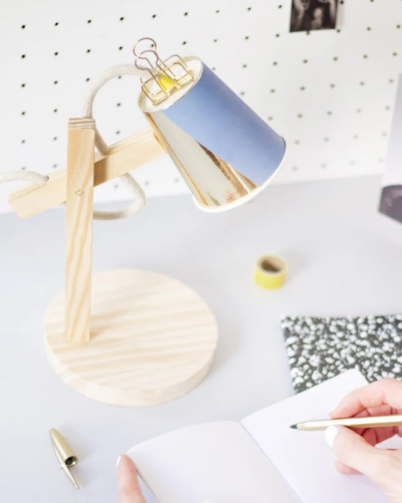 lampe bureau gobelet diy
