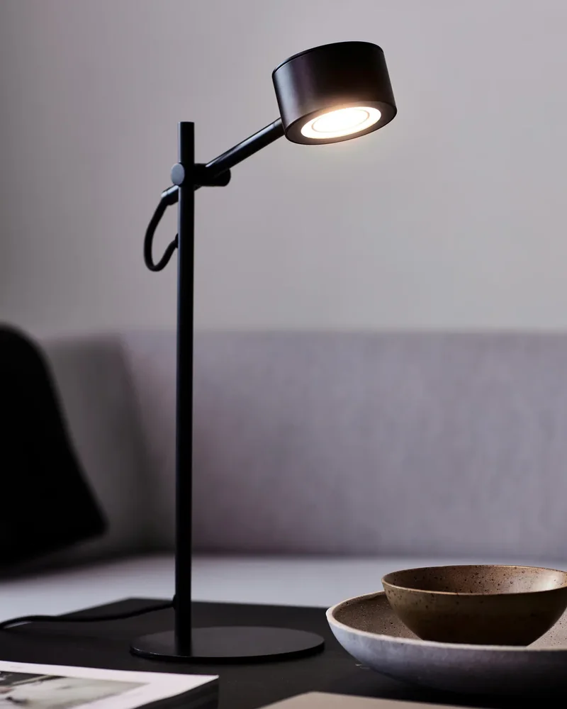 lampe bureau moderne design noire