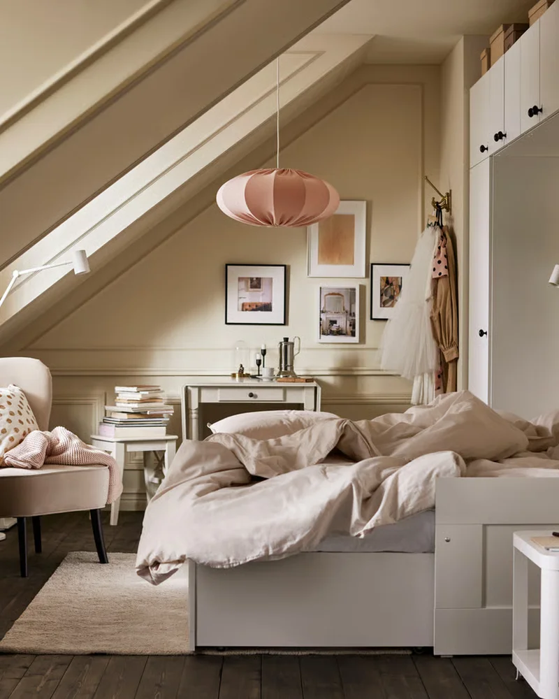 chambre sous pente etagere basse sous pente