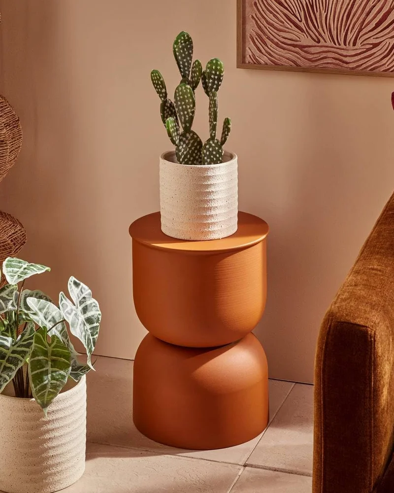 table appoint sculpturale terracotta