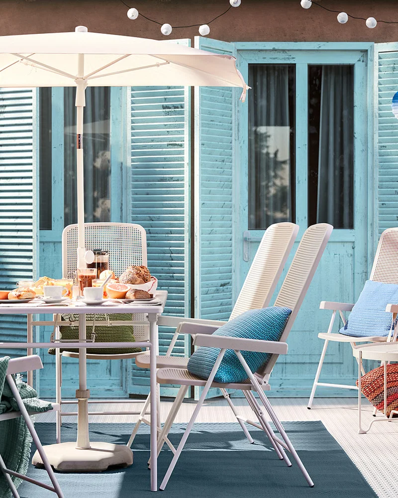 deco balcon bleu blanc terracotta