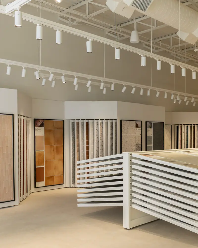 amenagement showroom carrelage