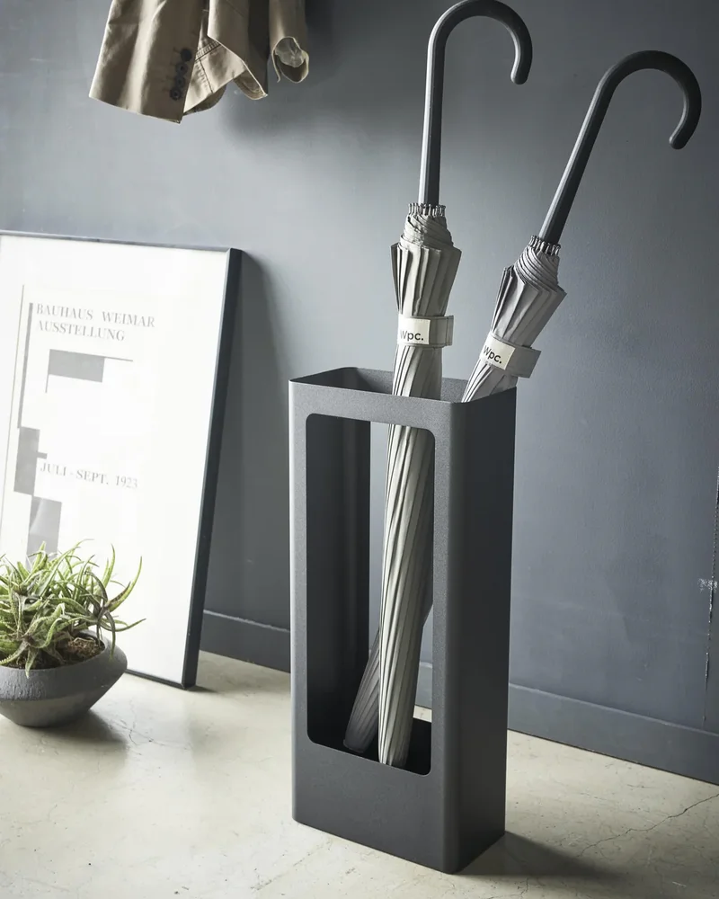 porte parapluie design metal gris