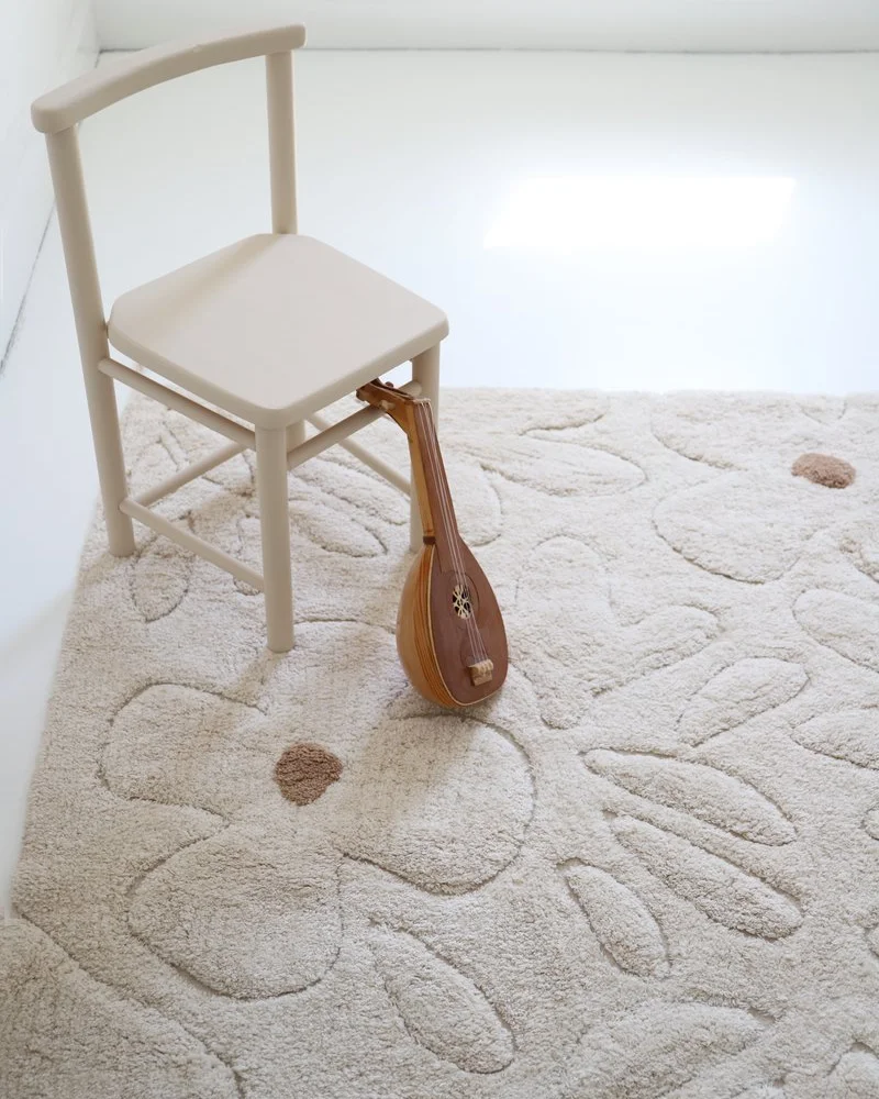tapis lavable enfant motif floral beige