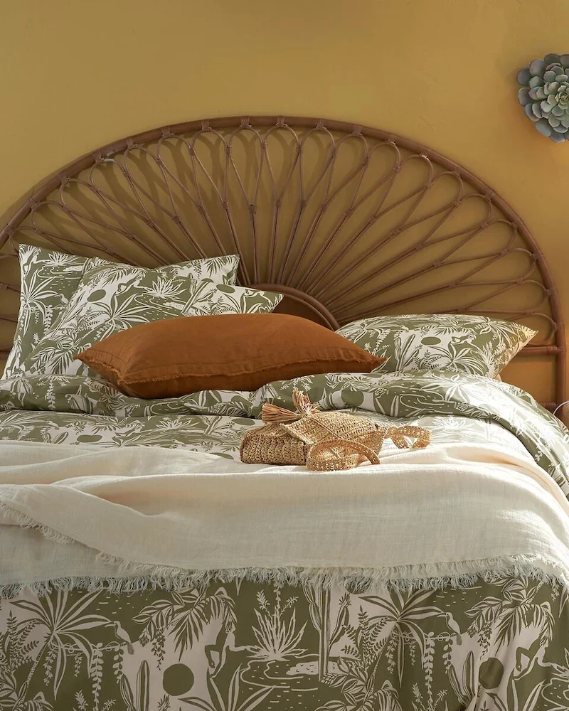 Tête de lit Tio en rotin forme demi-lune de La Redoute Intérieurs
