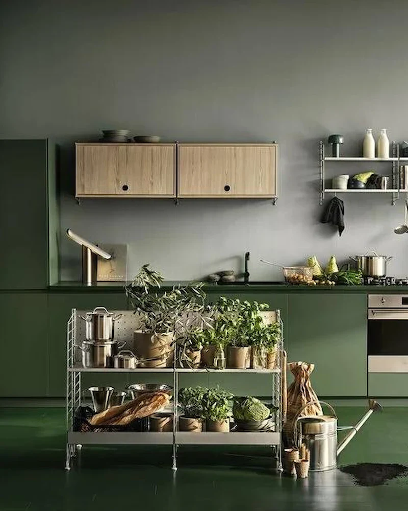 Caisson en noyer avec porte rabattable String Furniture