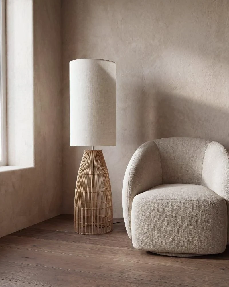 Lampadaire Aouda en tiges de rotin et abat-jour blanc H140 de Maisons du Monde