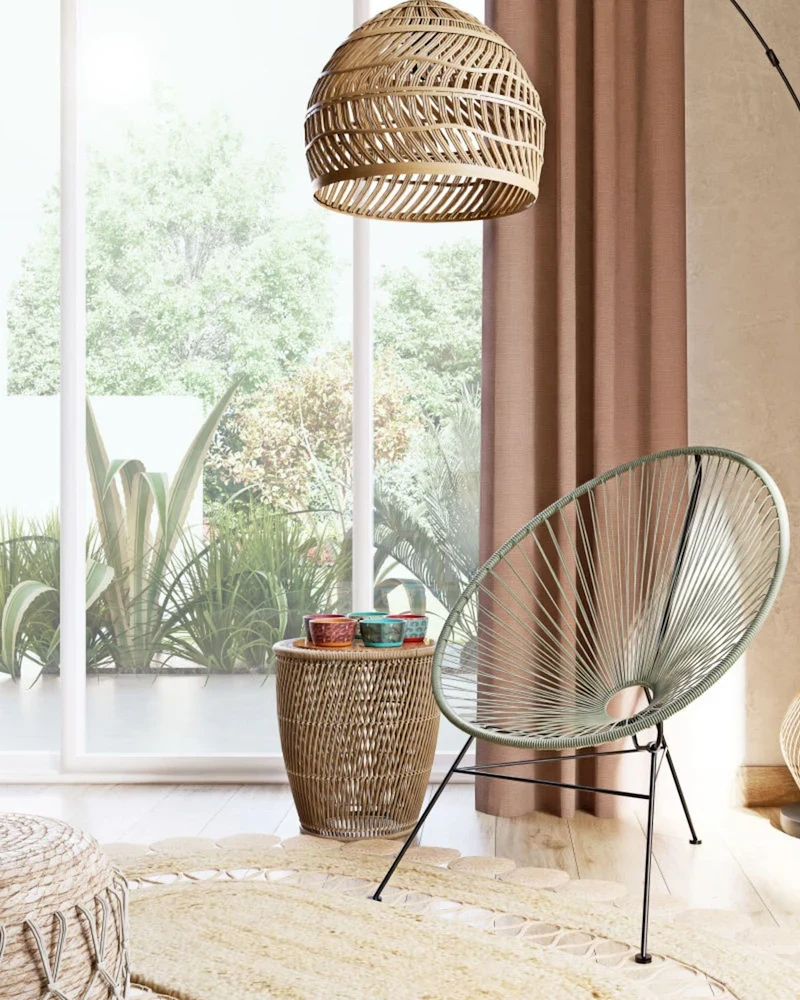 Lampadaire en rotin tressé et acier noir H191 de Maisons du Monde