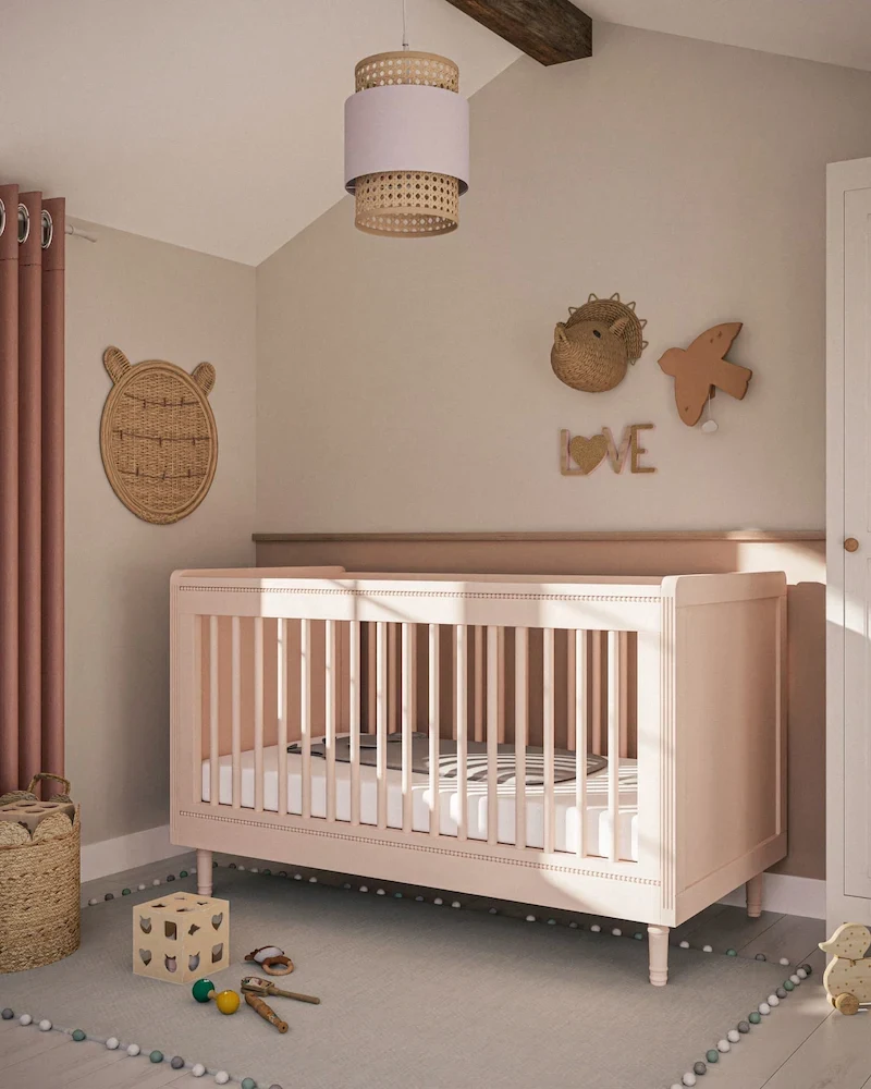 Lit bébé évolutif Milie beige rosé de Maisons du Monde