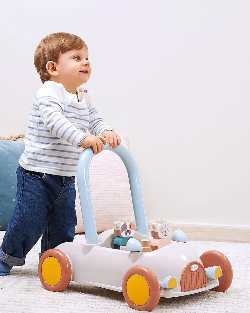 Chariot de marche Ecoiffier vendu par Vertbaudet