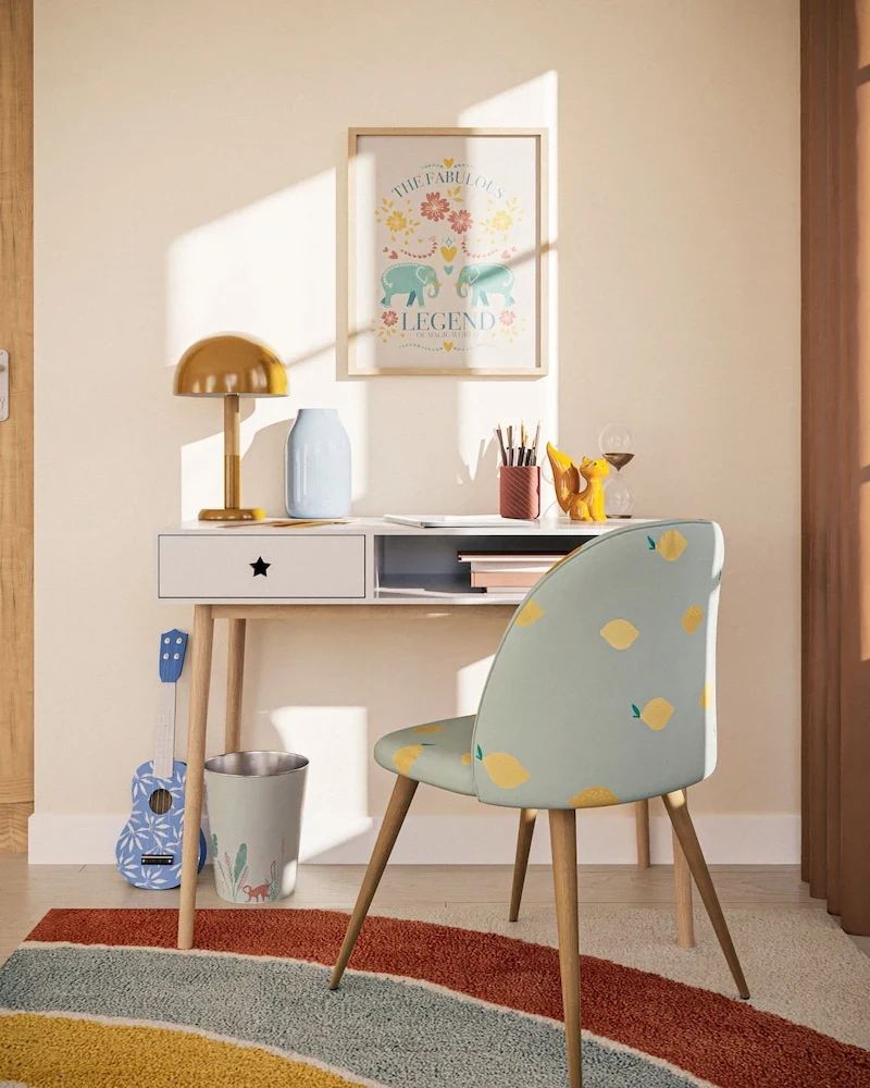 Chaise vintage enfant bleue motifs citrons Mauricette de Maisons du Monde