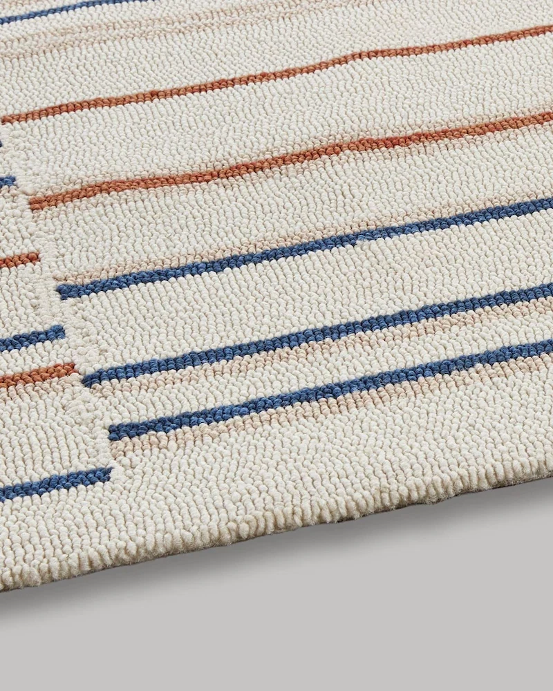 Tapis d'extérieur motifs écrus, bleus et terracotta 140x200 cm de Maisons du Monde