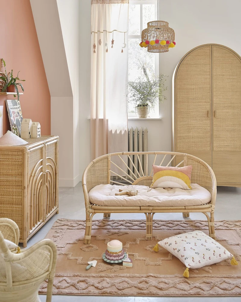 Chambre d'enfant en rotin avec cabinet Malaga et banquette, Maisons du Monde