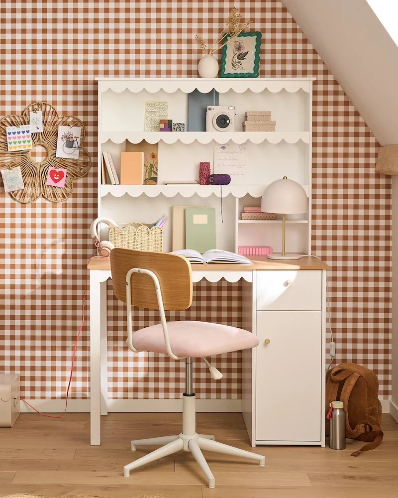 Coin bureau d'enfant avec bureau Feston blanc et étagères festonnées, Vertbaudet