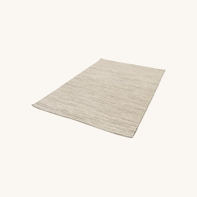 Tapis tissage Gobelin nilo uni beige chez Bobochic