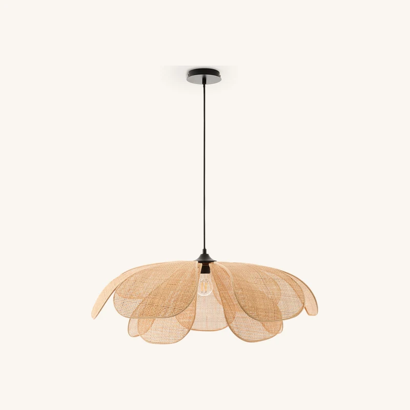 Suspension pétales en rotin diamète 80 cm chez La Redoute
