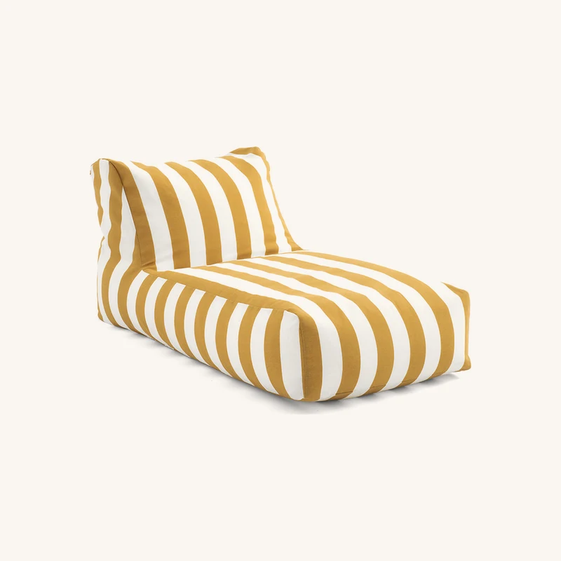 Canapé pouf de jardin en toile à rayures chez La Redoute