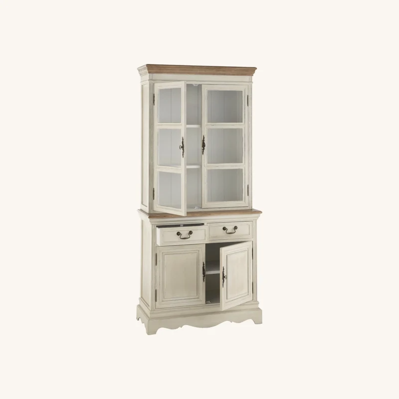 Vaisselier beige crème chez Maisons du Monde