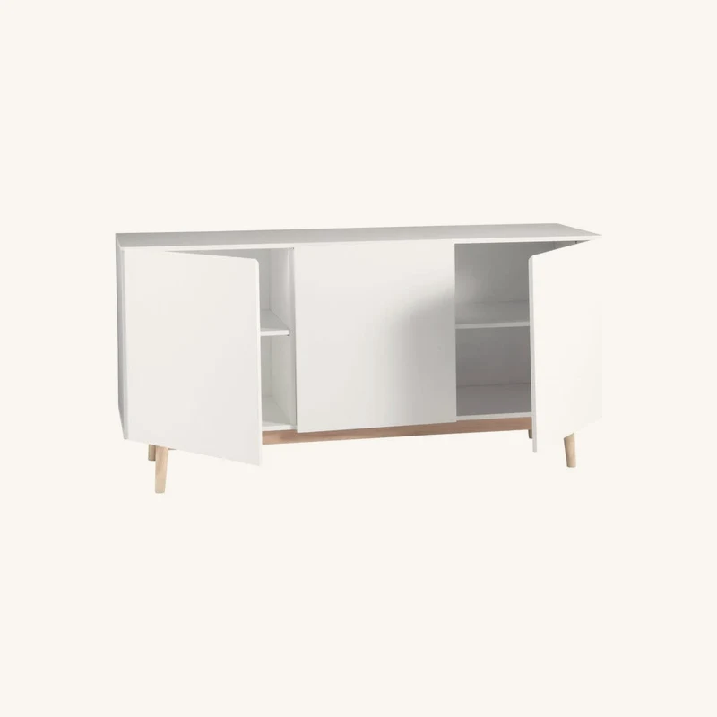 Buffet vintage blanc chez Maisons du Monde