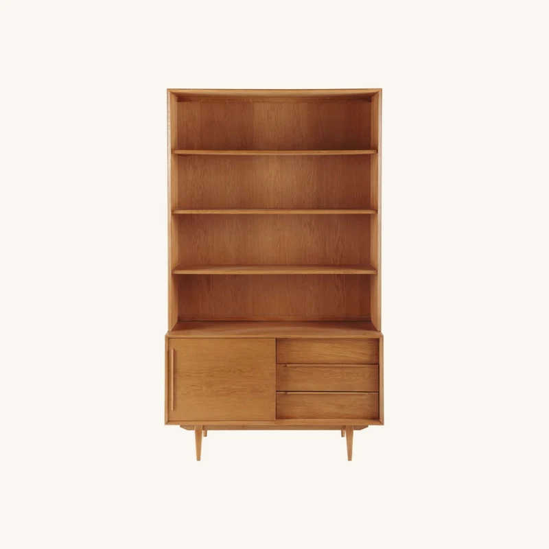 Bibliothèque en bois de chêne et placage chêne chez Maisons du Monde