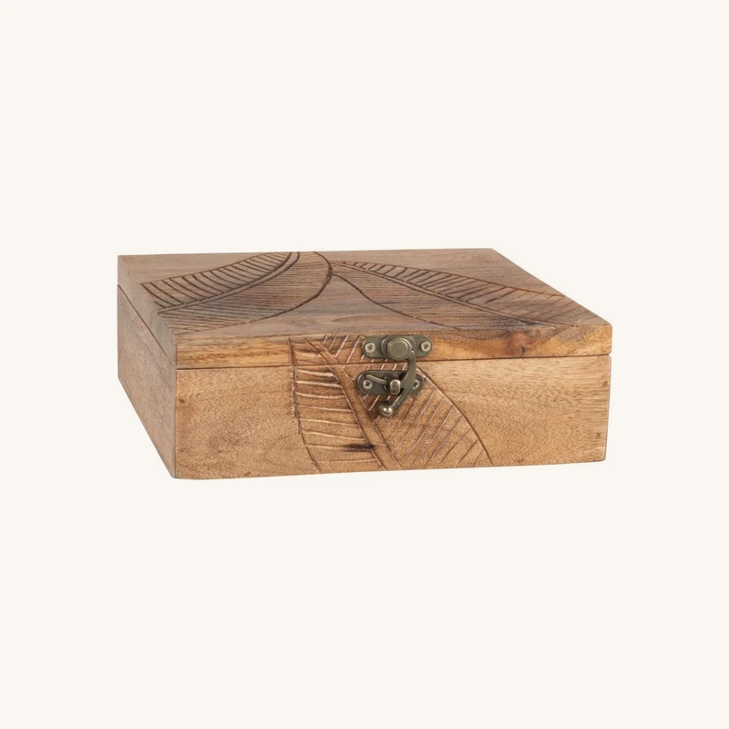 Boîte à thé en bois de manguier imprimé feuille chez Maisons du Monde