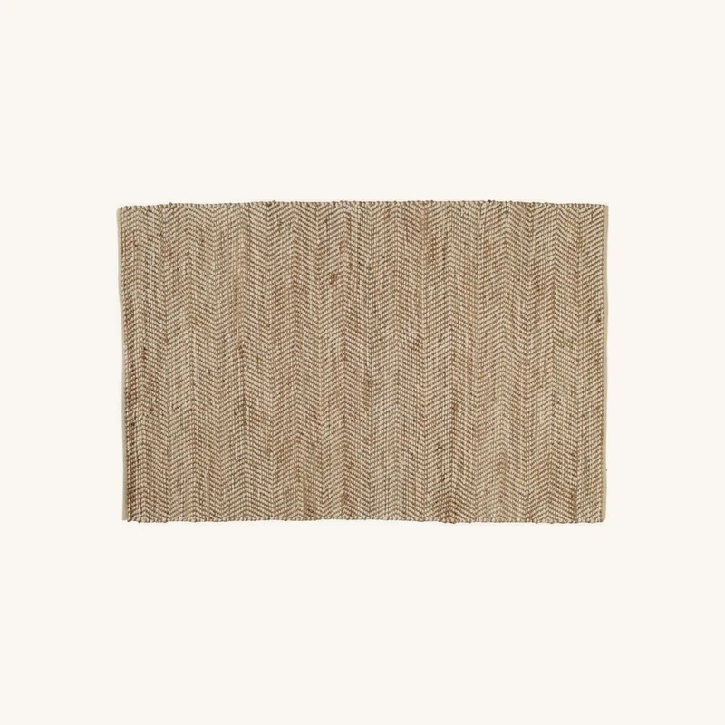 Tapis en coton recyclé et jute tissés chez Maisons du Monde