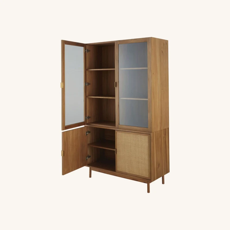 Vaisselier 4 portes en verre trempé et rotin chez Maisons du Monde