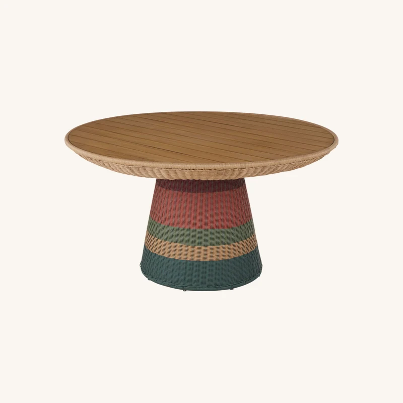 Table de jardin ronde en bois de teck et résine chez Maisons du Monde