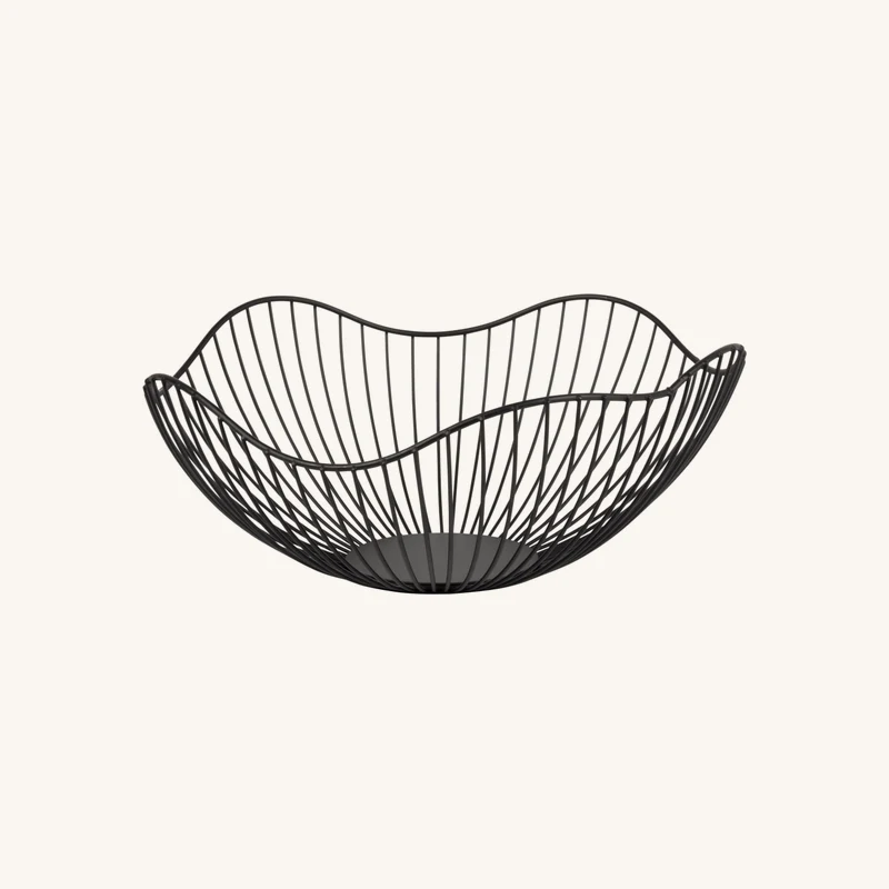 Corbeille en acier filaire noir chez Maisons du Monde