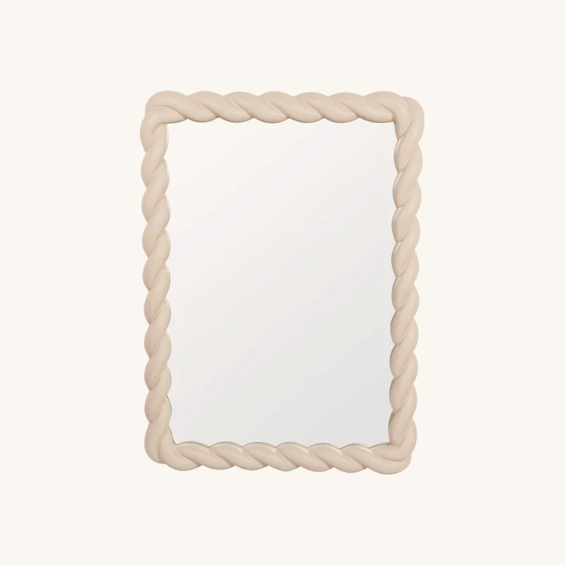 Miroir rectangulaire torsadé beige chez Maisons du Monde